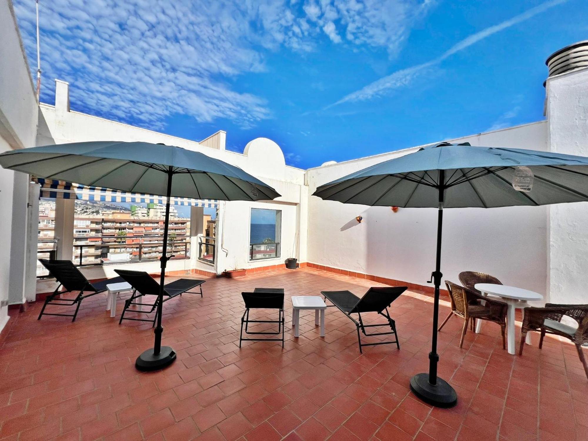 Bonito Atico En Primera Linea De Playa Con Piscina Apartment Fuengirola